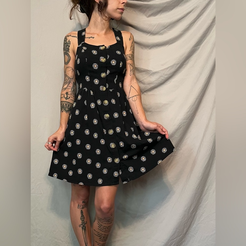 SO daisy sundress